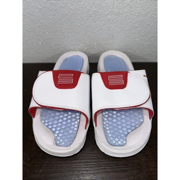 Jordan Hydro XI Retro Slides Size 8 White Red Black Blue AA1336-166 Sandals - Picture 2 of 6